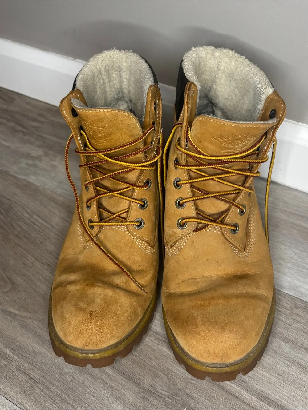 Timberland Wheat Brown Lace-Up Work Boots with Sherpa Collar